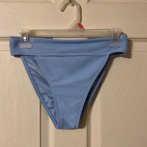 Billabong Other - Billabong bikini botttoms *NWT* (medium)